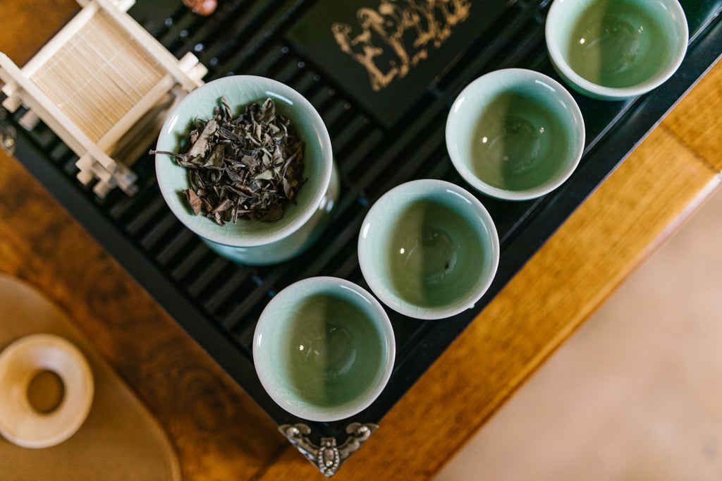 How to Brew Loose Leaf Tea (With or Without Any Equipment)